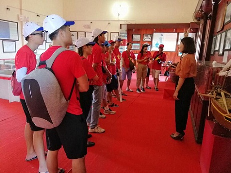Giang trưng bày - Lysongreentravel